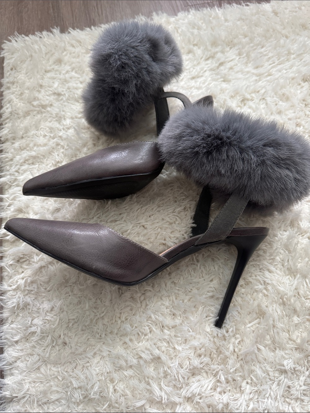 Australia luxe fur gray mules size 8 - Picture 7 of 8